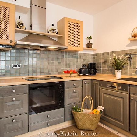 Ferienhaus Am Ufer - Ferienwohnung Strandsand 萨斯尼茨 外观 照片