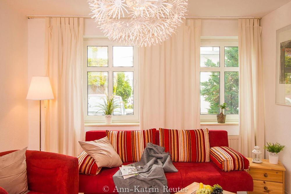Ferienhaus Am Ufer - Ferienwohnung Strandsand 萨斯尼茨 外观 照片